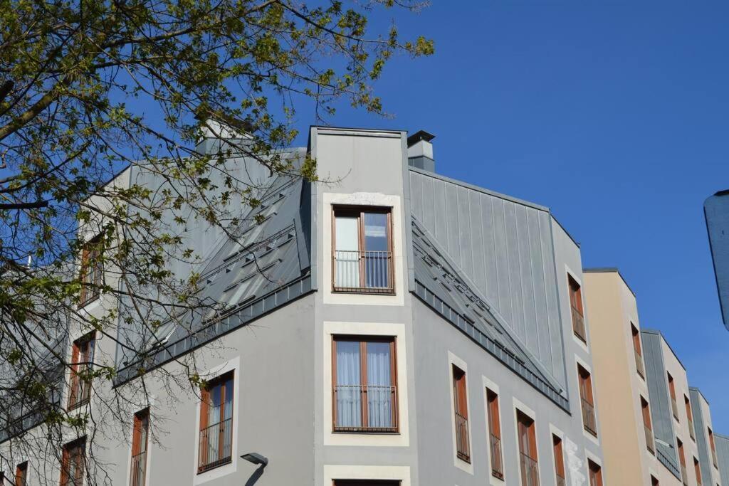 Luxury Apartment With A Balcony And View In Riga Old Town Kültér fotó