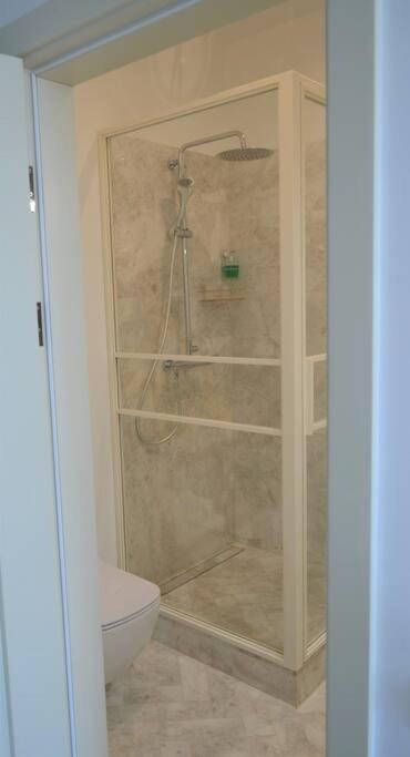 Luxury Apartment With A Balcony And View In Riga Old Town Kültér fotó